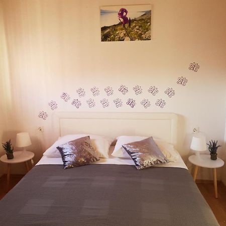 Apartmani Dalmatinka 메타이나 외부 사진
